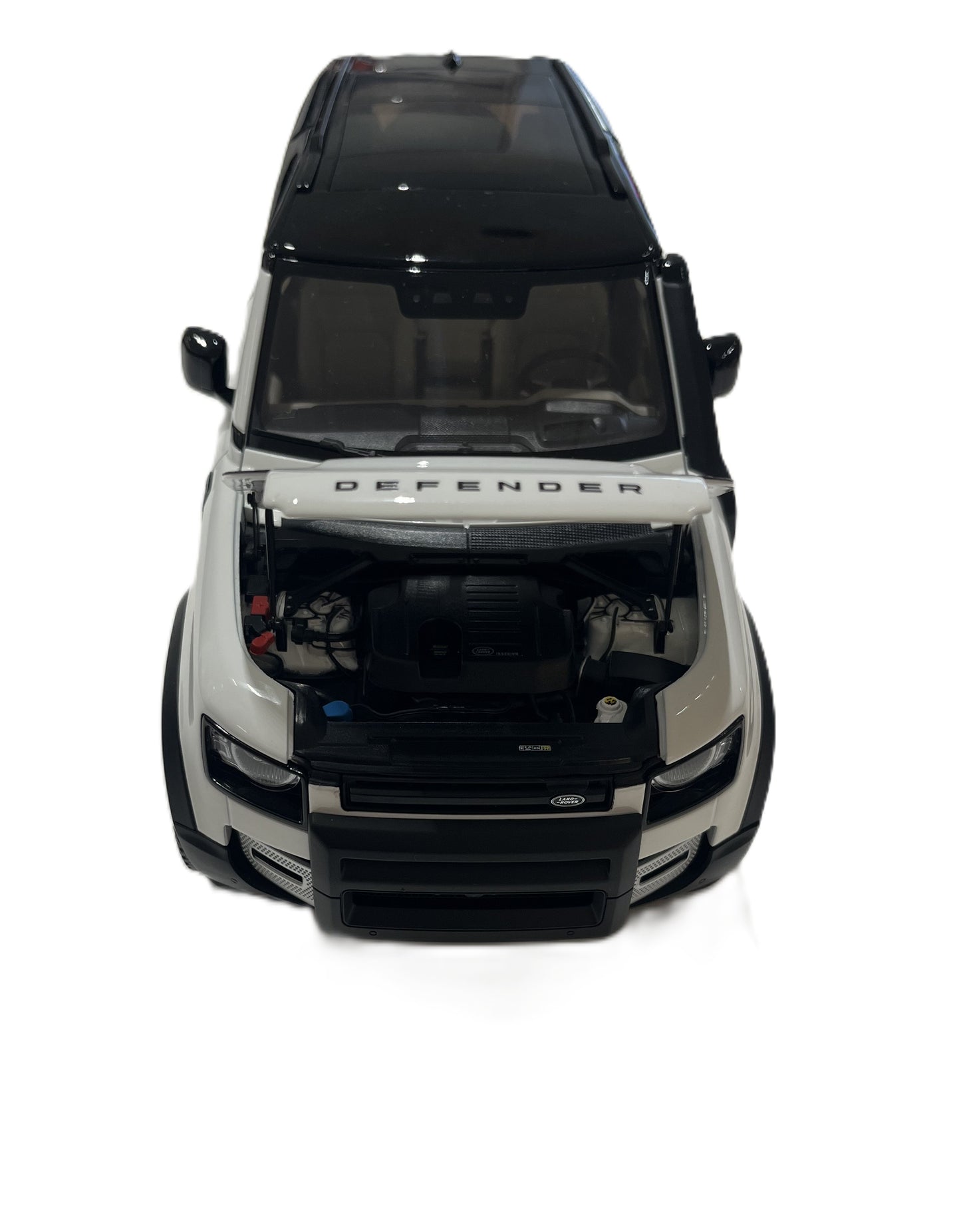 Modellino Land Rover Defender 110 V8