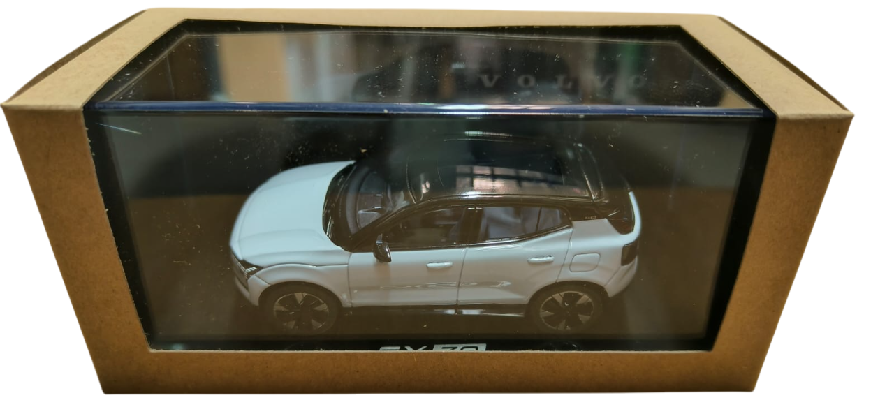 Modellino in scala 1:43 Volvo EX30